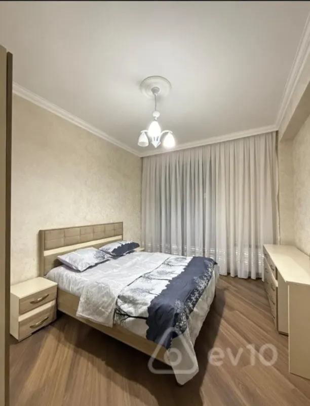 Kirayə verilir 3 otaqlı yeni tikili 95 m²