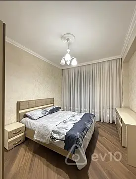 Kirayə verilir 3 otaqlı yeni tikili 95 m²