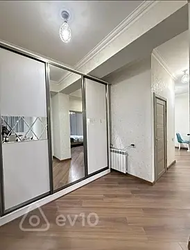 Kirayə verilir 3 otaqlı yeni tikili 95 m²