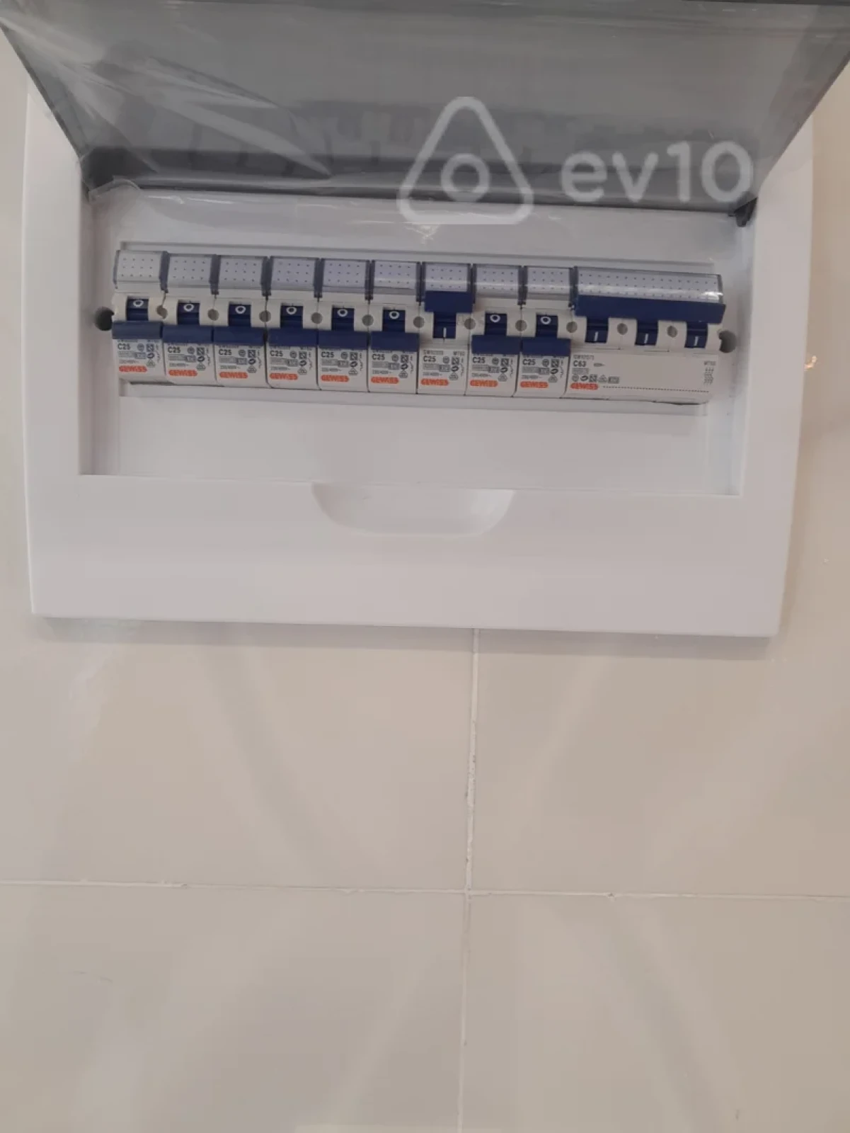 Kirayə verilir mənzil 90 m²