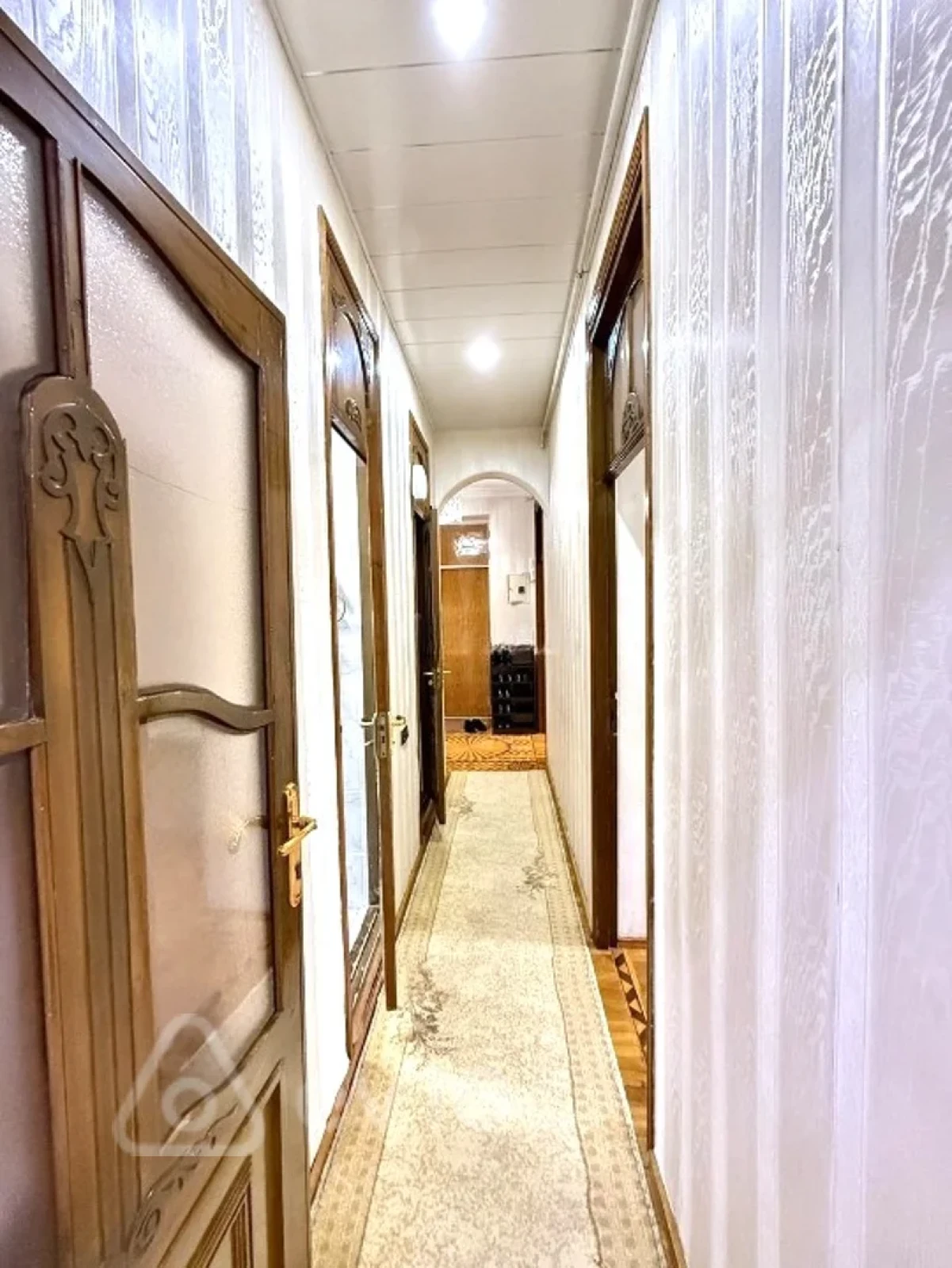 Satılır 3 otaqlı köhnə tikili 90 m²
