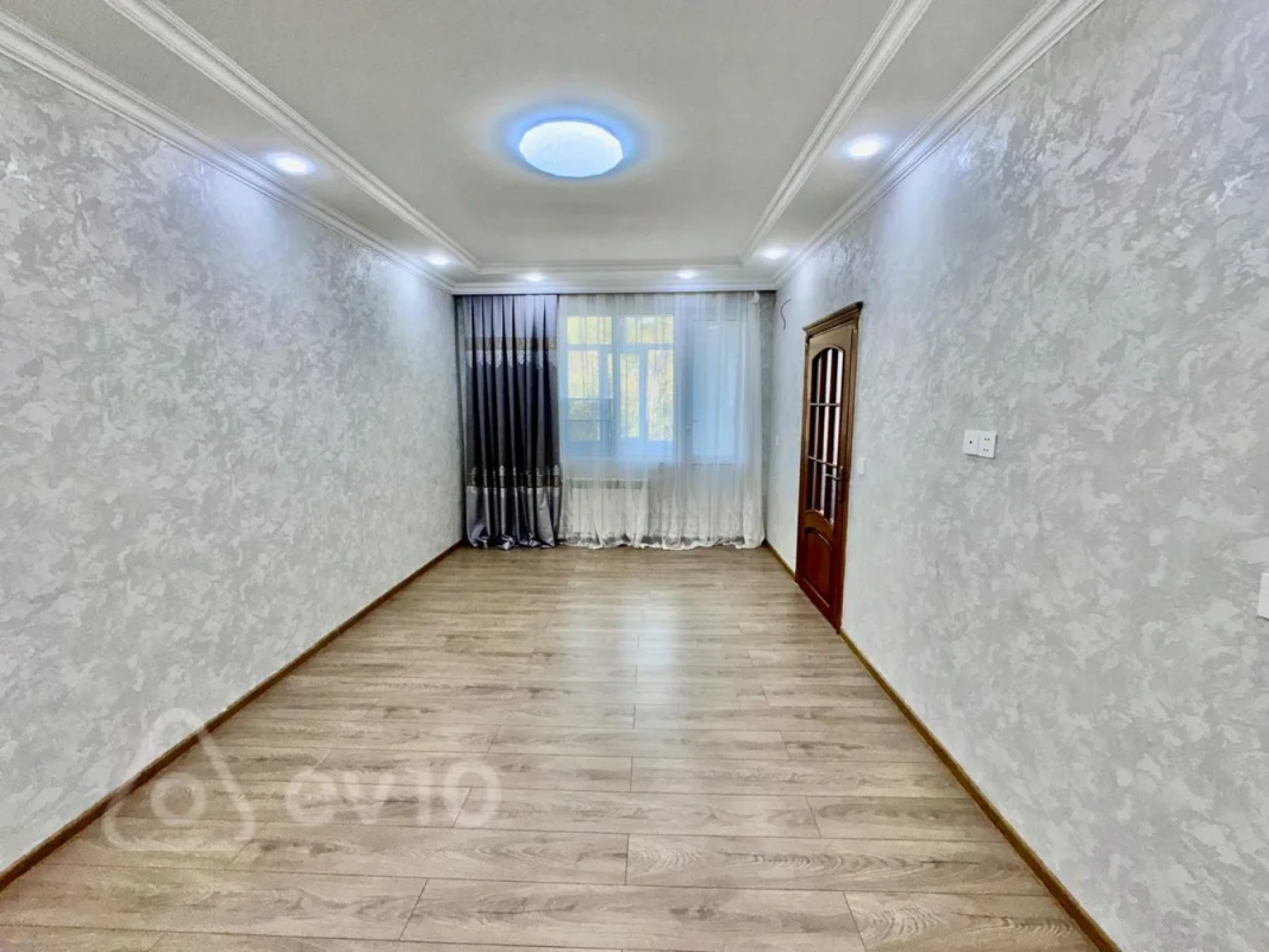 Kirayə verilir 2 otaqlı köhnə tikili 50 m²
