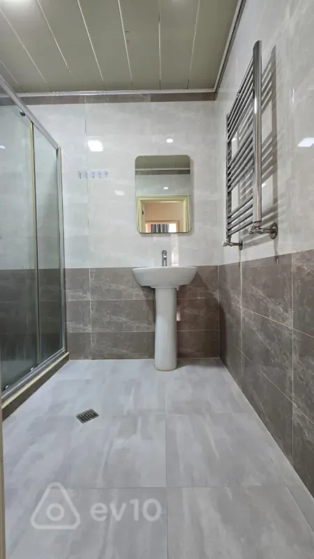 Satılır 2 otaqlı yeni tikili 51 m²