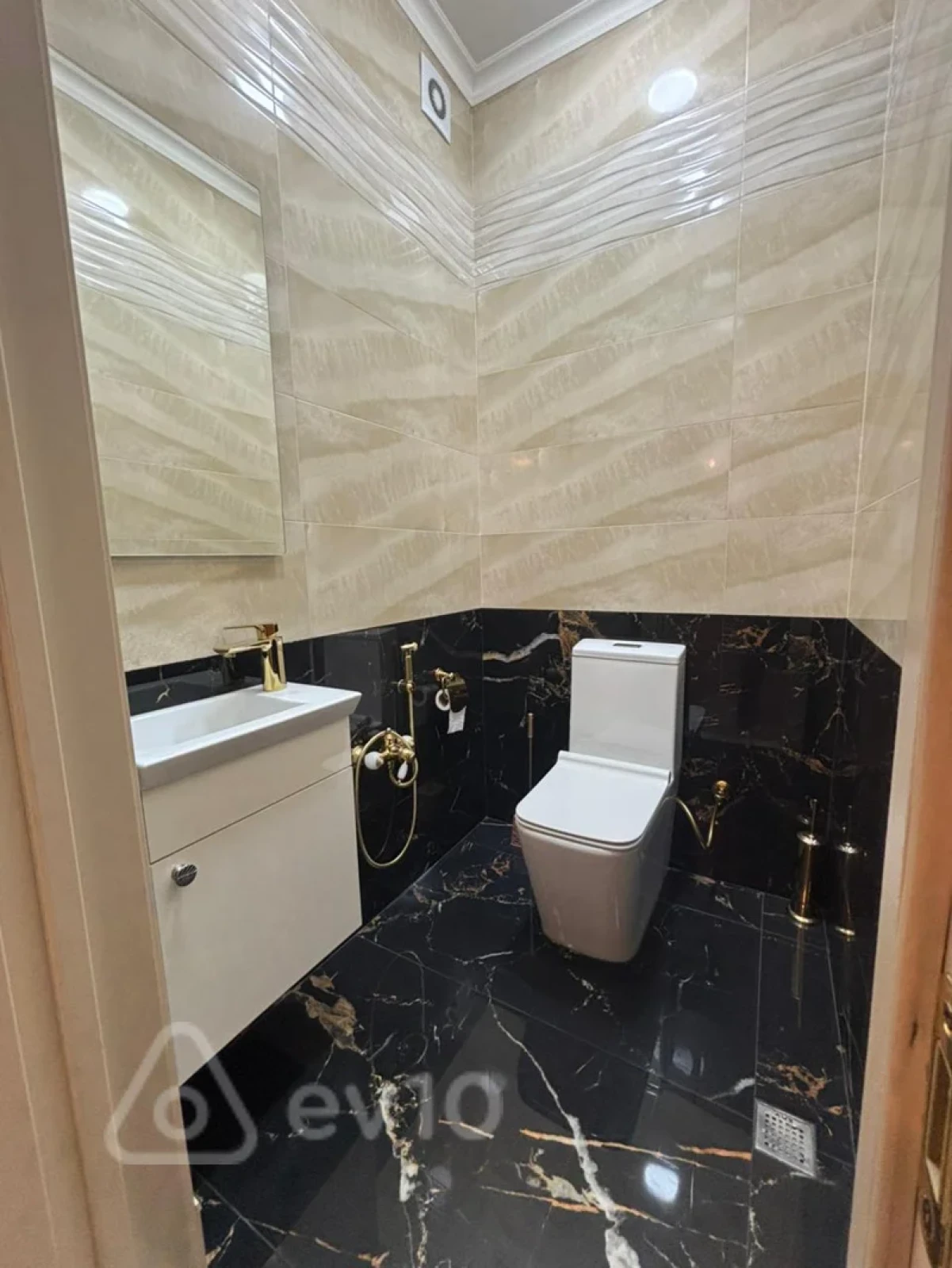 Kirayə verilir 3 otaqlı yeni tikili 125 m²