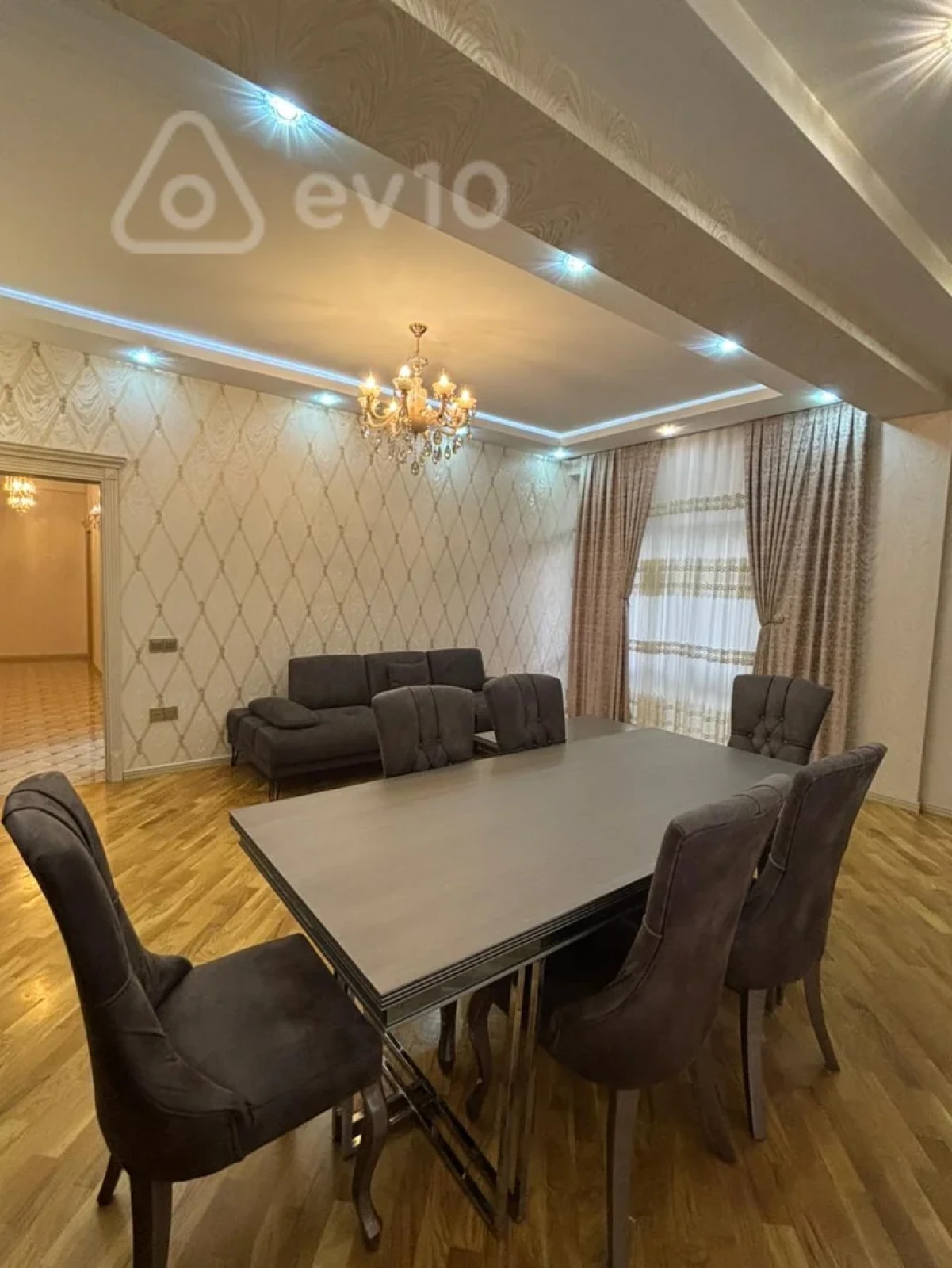 Kirayə verilir 3 otaqlı yeni tikili 125 m²