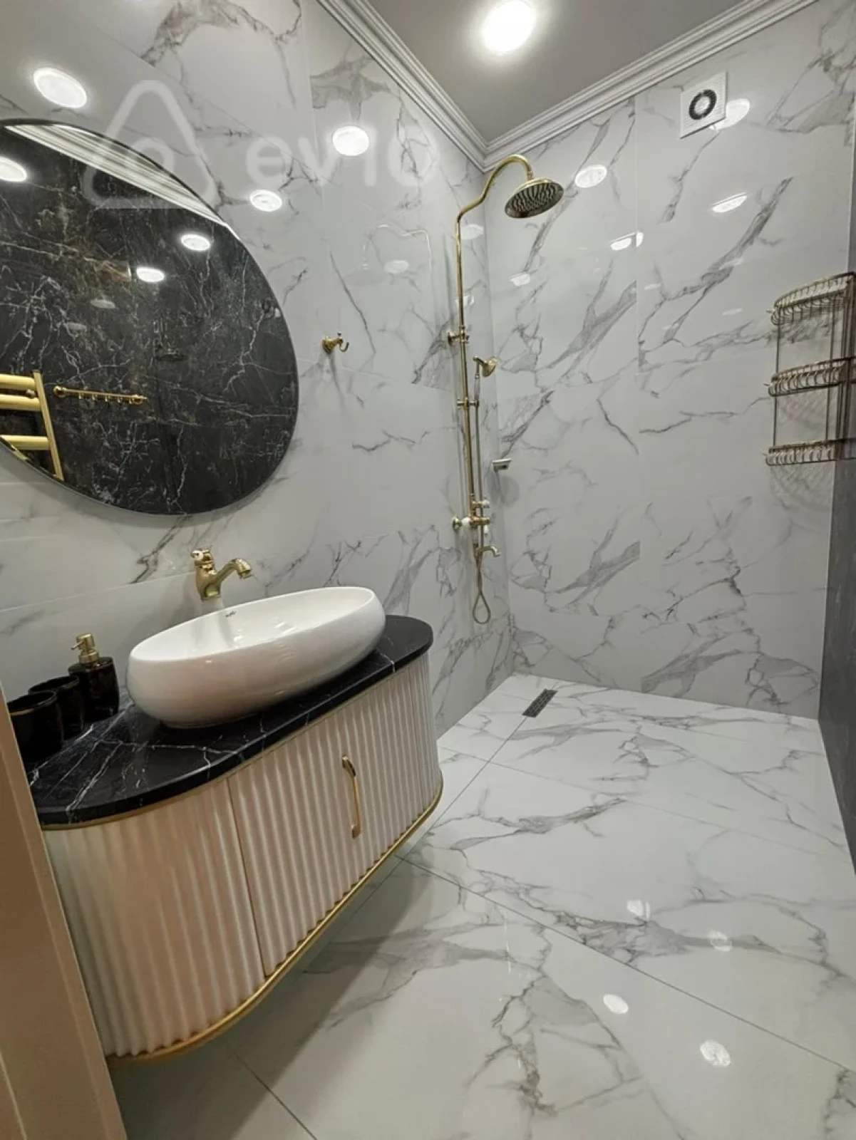 Kirayə verilir 3 otaqlı yeni tikili 125 m²