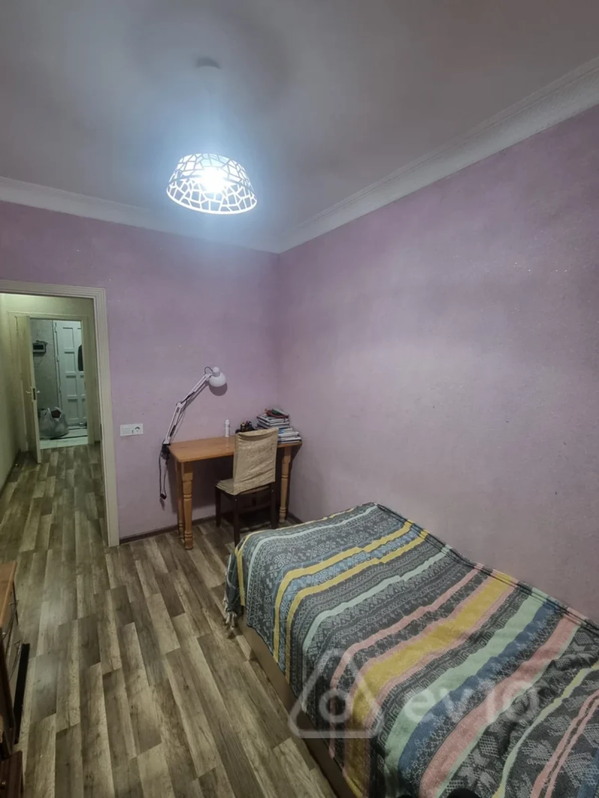 Satılır 4 otaqlı köhnə tikili 65 m²