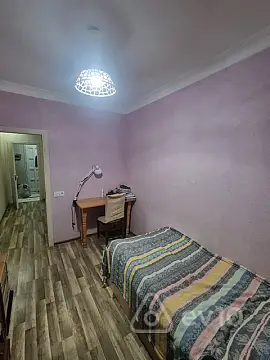 Satılır 4 otaqlı köhnə tikili 65 m²