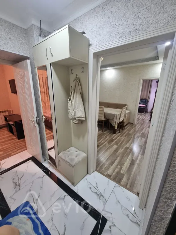 Satılır 4 otaqlı köhnə tikili 65 m²