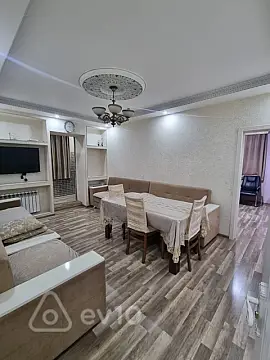 Satılır 4 otaqlı köhnə tikili 65 m² — Bakı, Binəqədi 4 otaq 65.00 m²