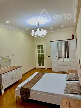 Kirayə verilir 3 otaqlı yeni tikili 120 m²