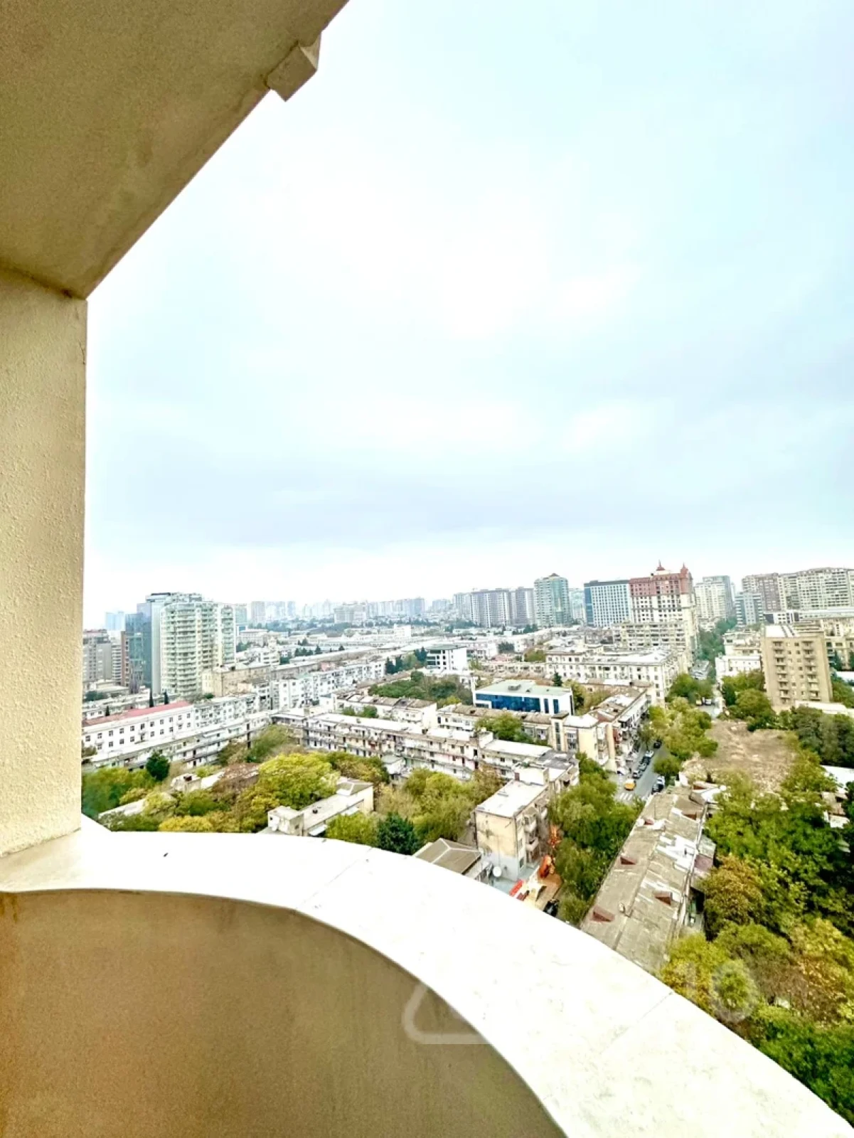 Kirayə verilir 3 otaqlı yeni tikili 120 m²
