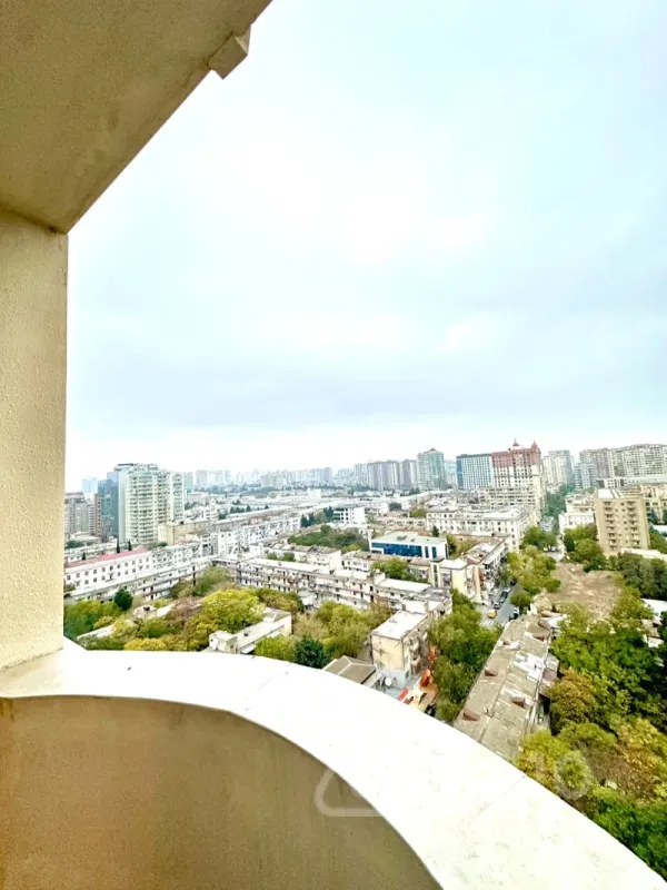 Kirayə verilir 3 otaqlı yeni tikili 120 m²