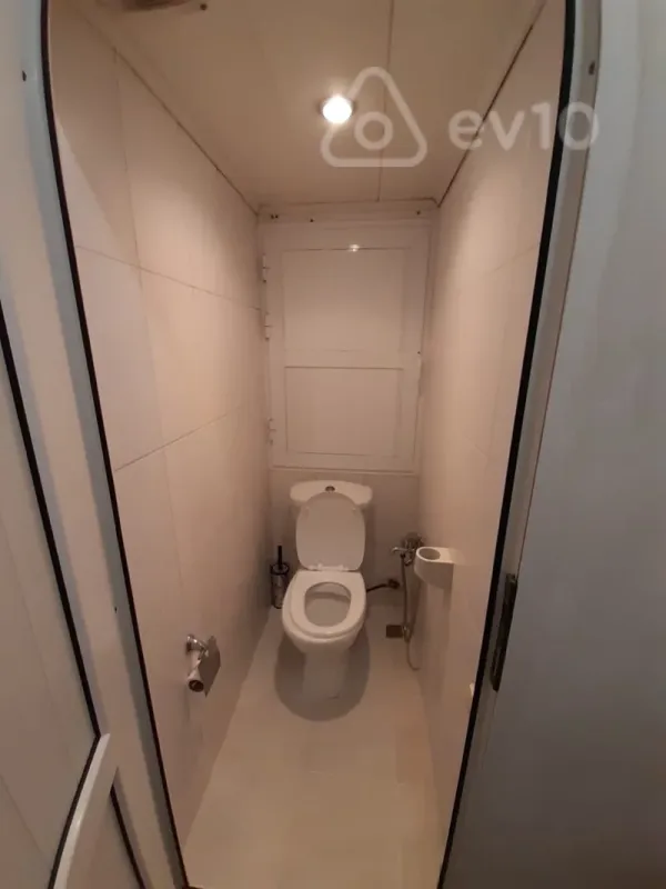 Kirayə verilir 2 otaqlı köhnə tikili 60 m²