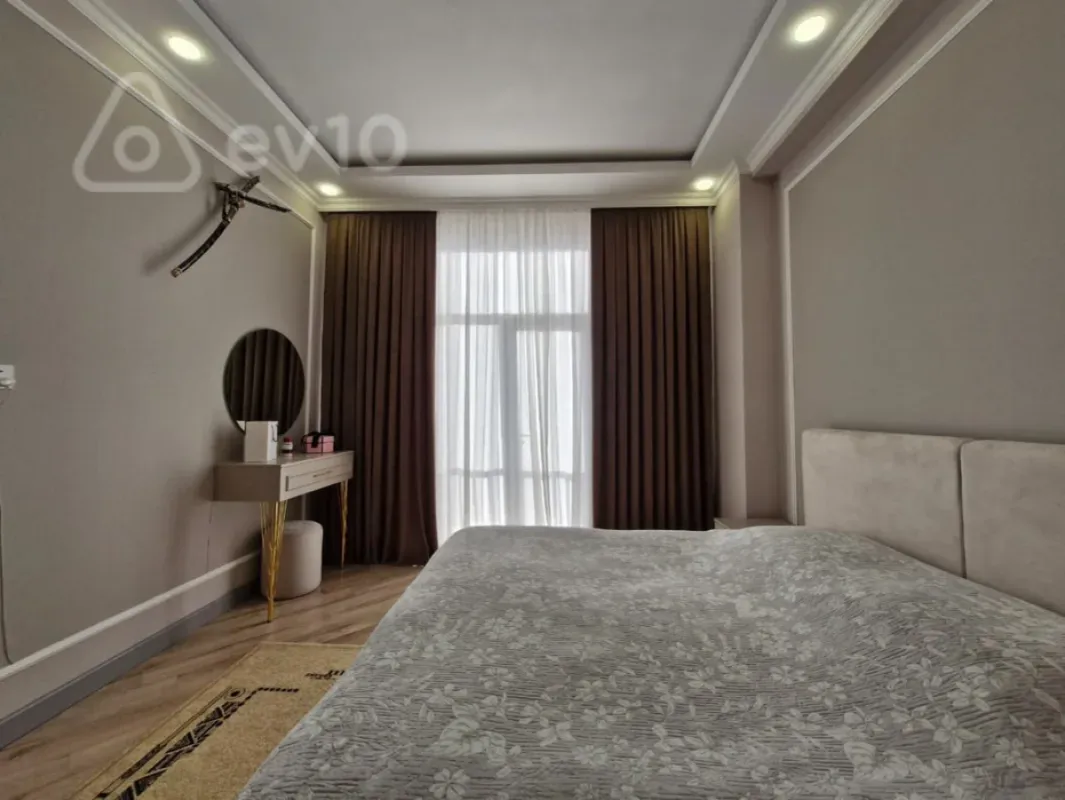 Satılır 2 otaqlı yeni tikili 87 m²