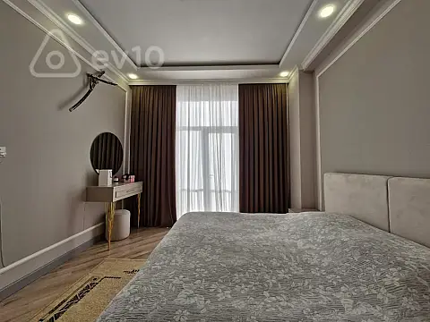 Satılır 2 otaqlı yeni tikili 87 m²