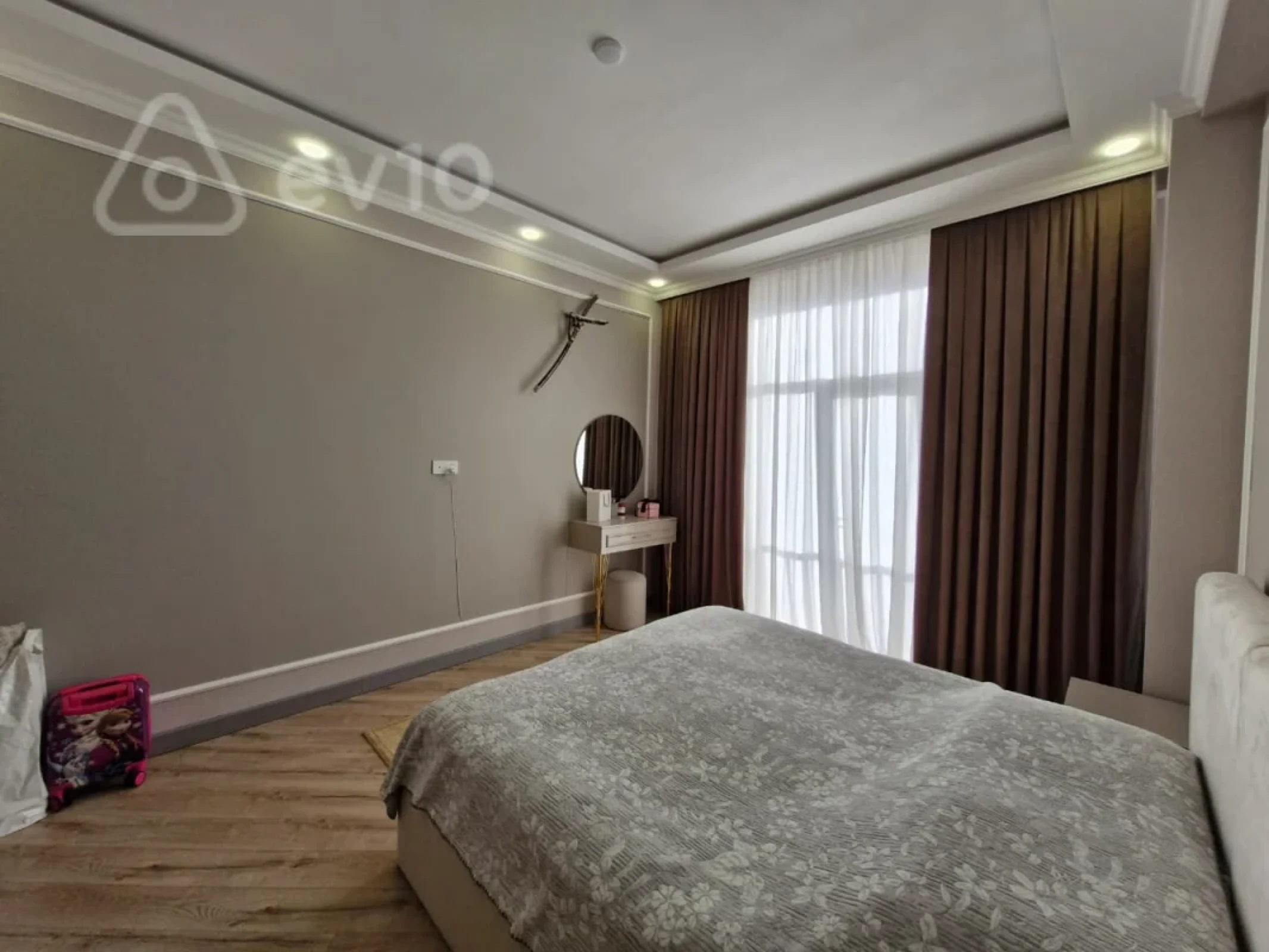 Satılır 2 otaqlı yeni tikili 87 m²