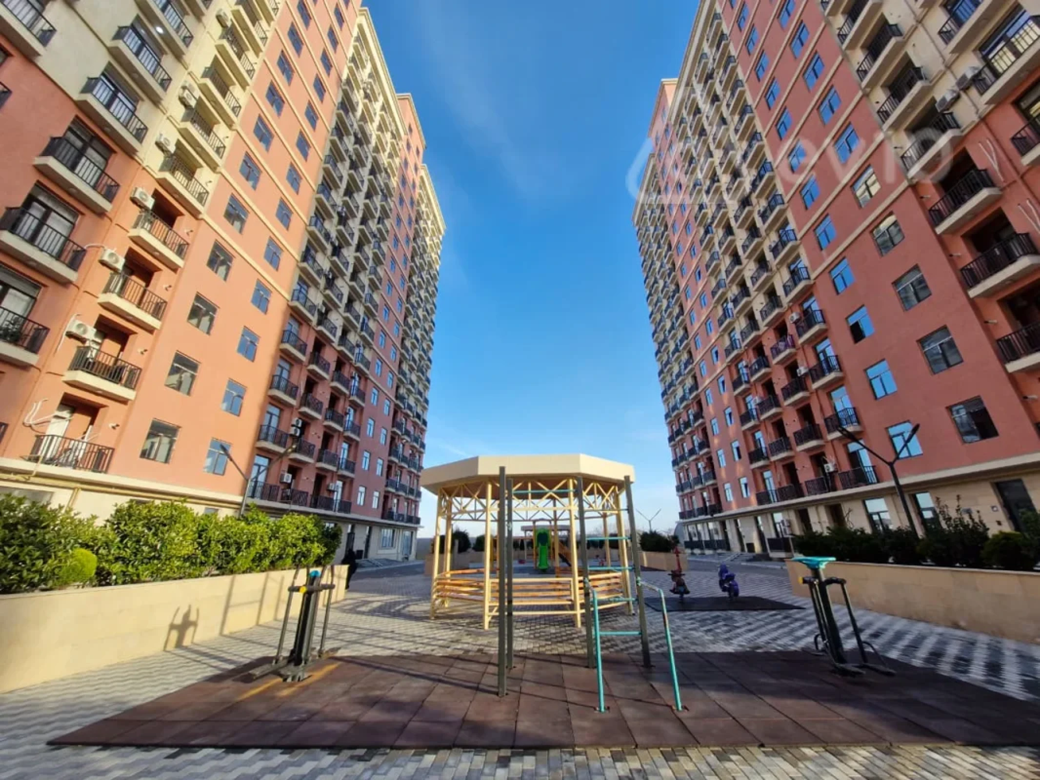 Satılır 2 otaqlı yeni tikili 87 m²