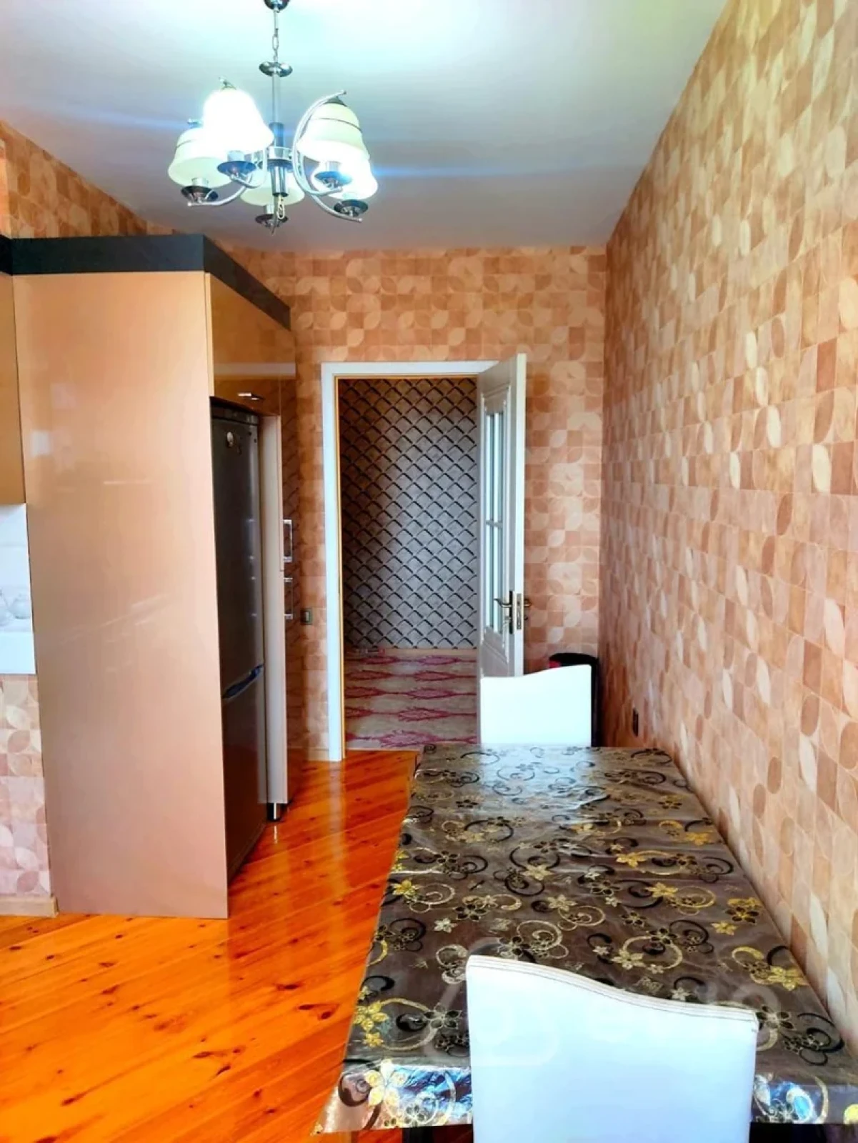 Kirayə verilir 2 otaqlı yeni tikili 90 m²