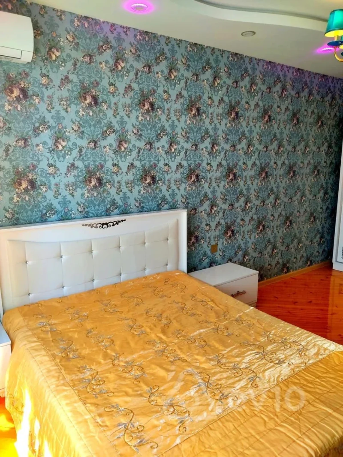 Kirayə verilir 2 otaqlı yeni tikili 90 m²