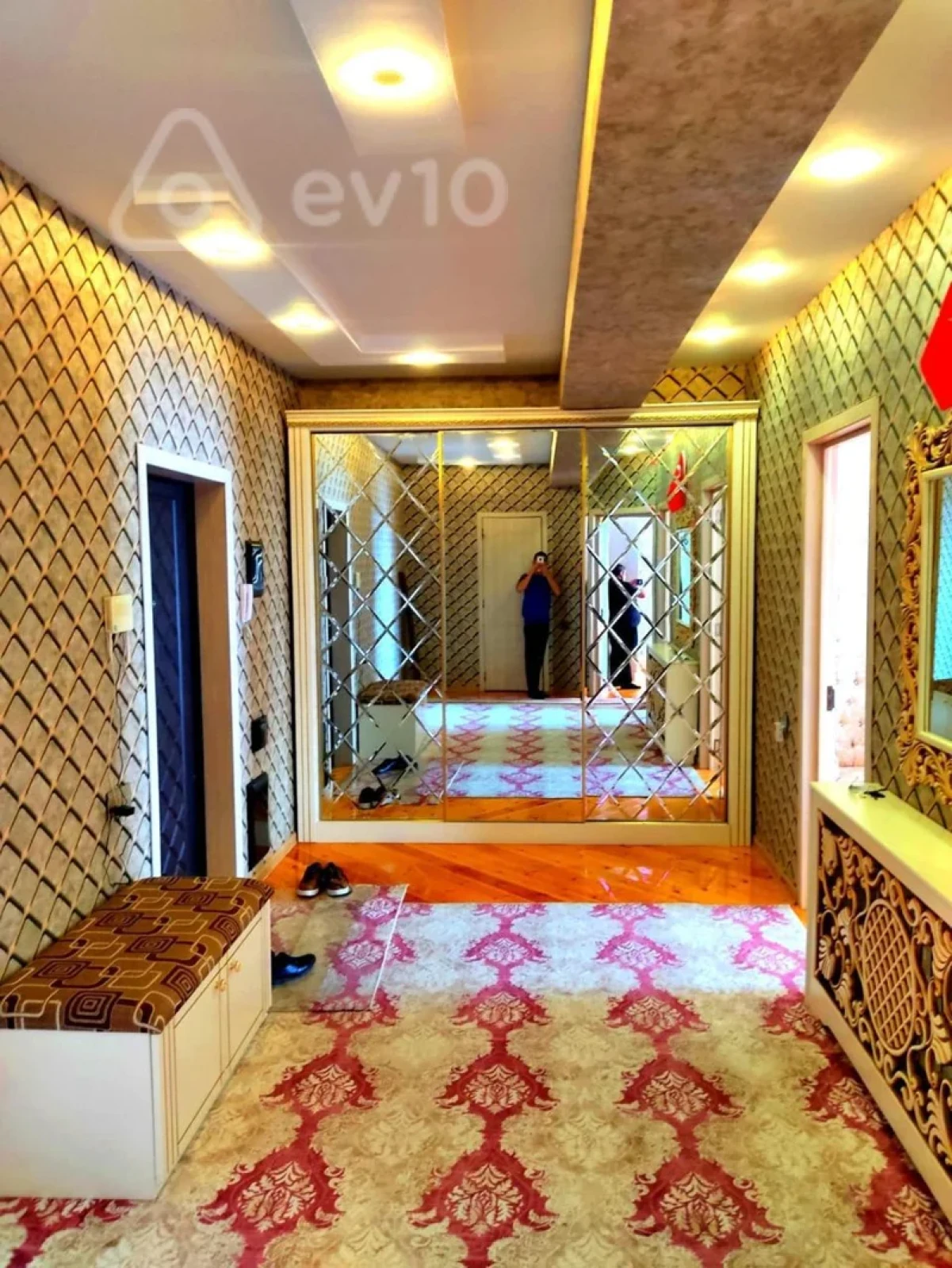 Kirayə verilir 2 otaqlı yeni tikili 90 m²