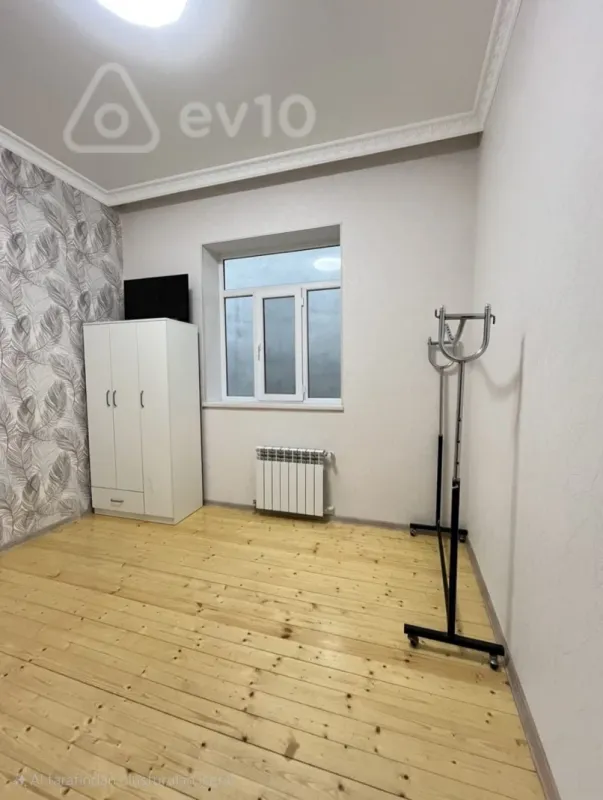 Satılır 4 otaqlı həyət evi 100 m²