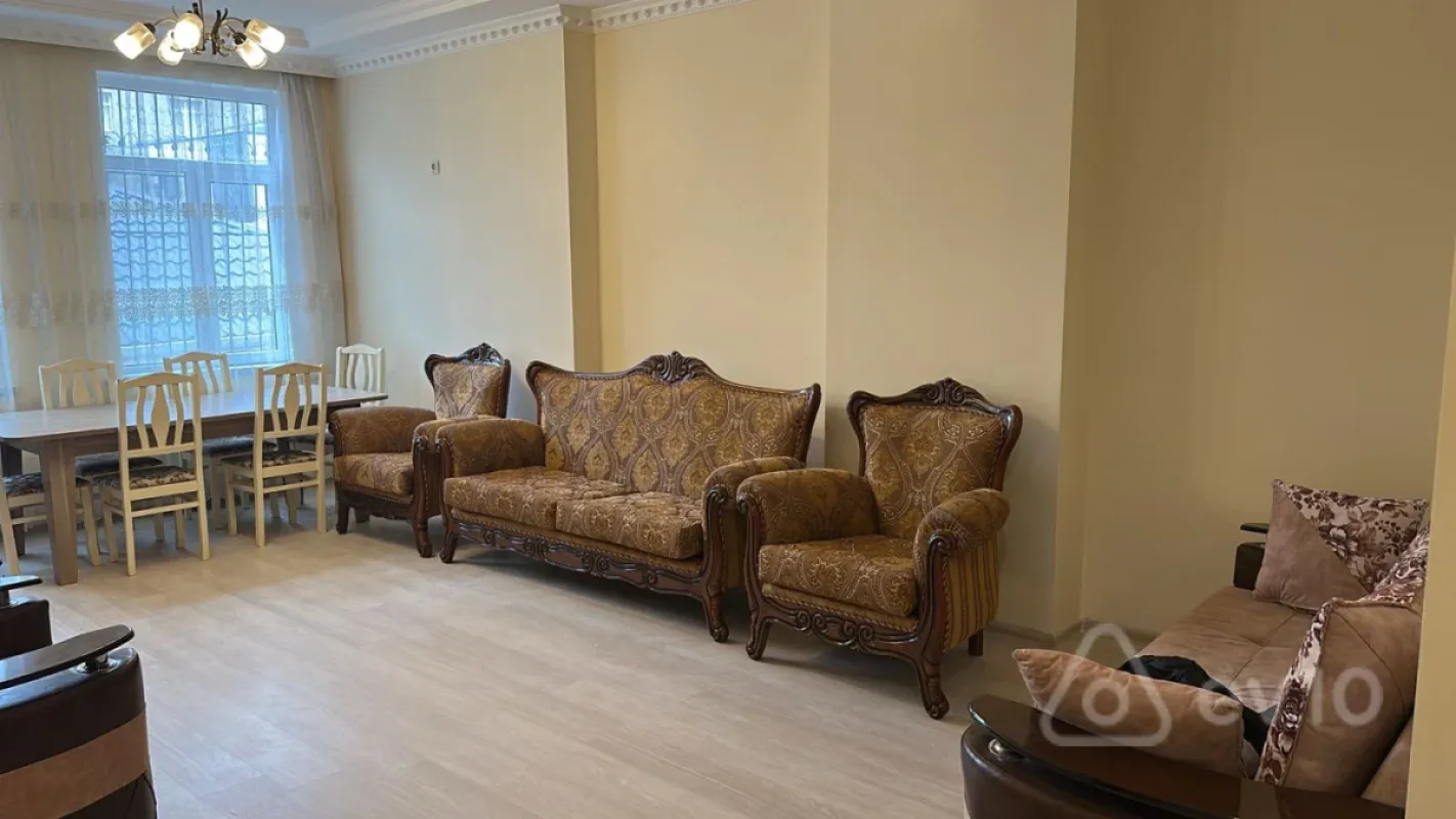 Kirayə verilir 3 otaqlı yeni tikili 100 m²