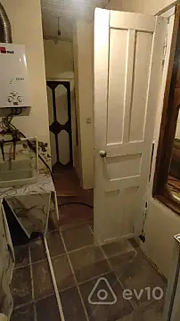 Kirayə verilir 1 otaqlı həyət evi 15 m²