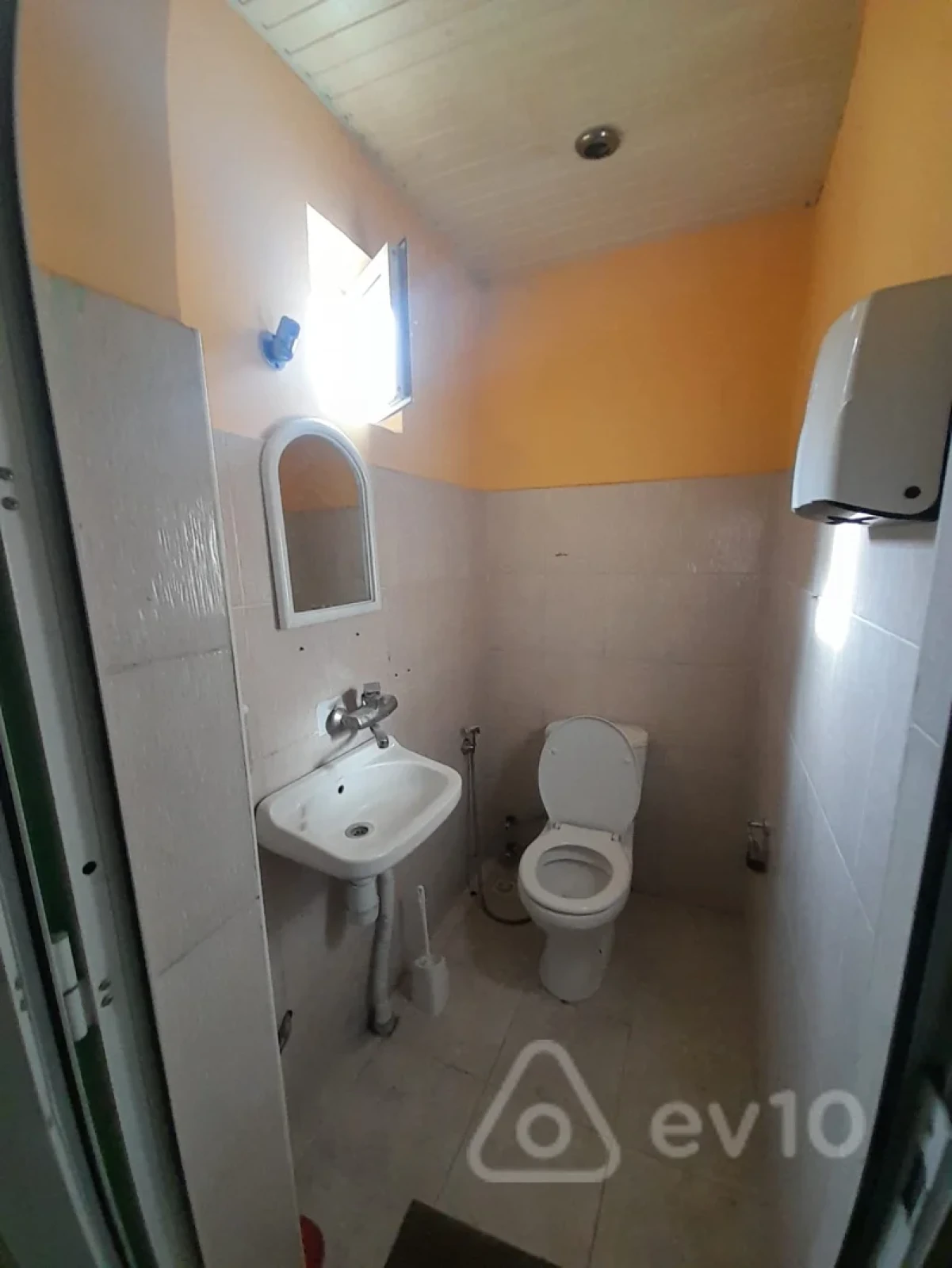 Kirayə verilir mənzil 42 m²