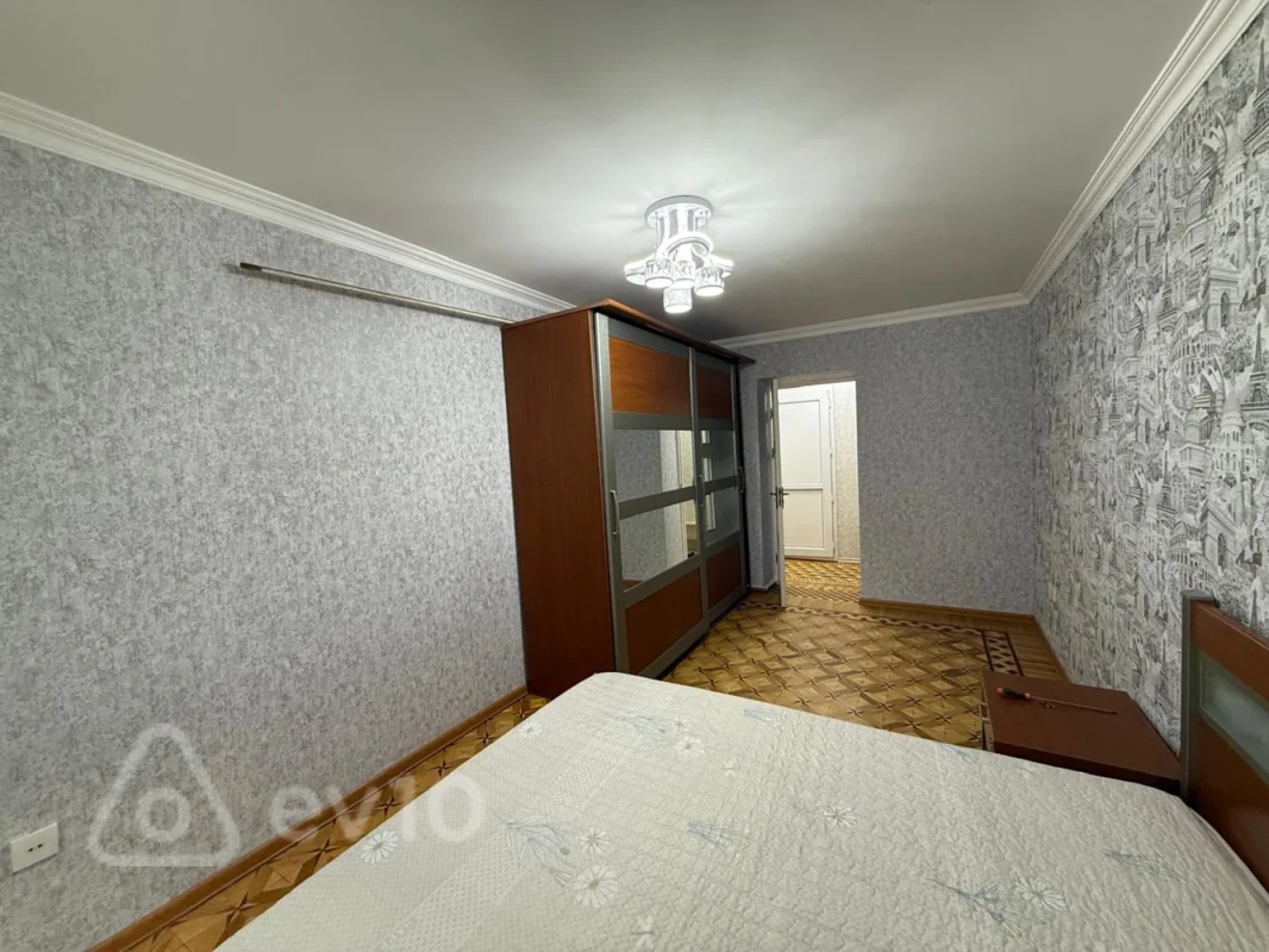 Kirayə verilir 3 otaqlı köhnə tikili 70 m²