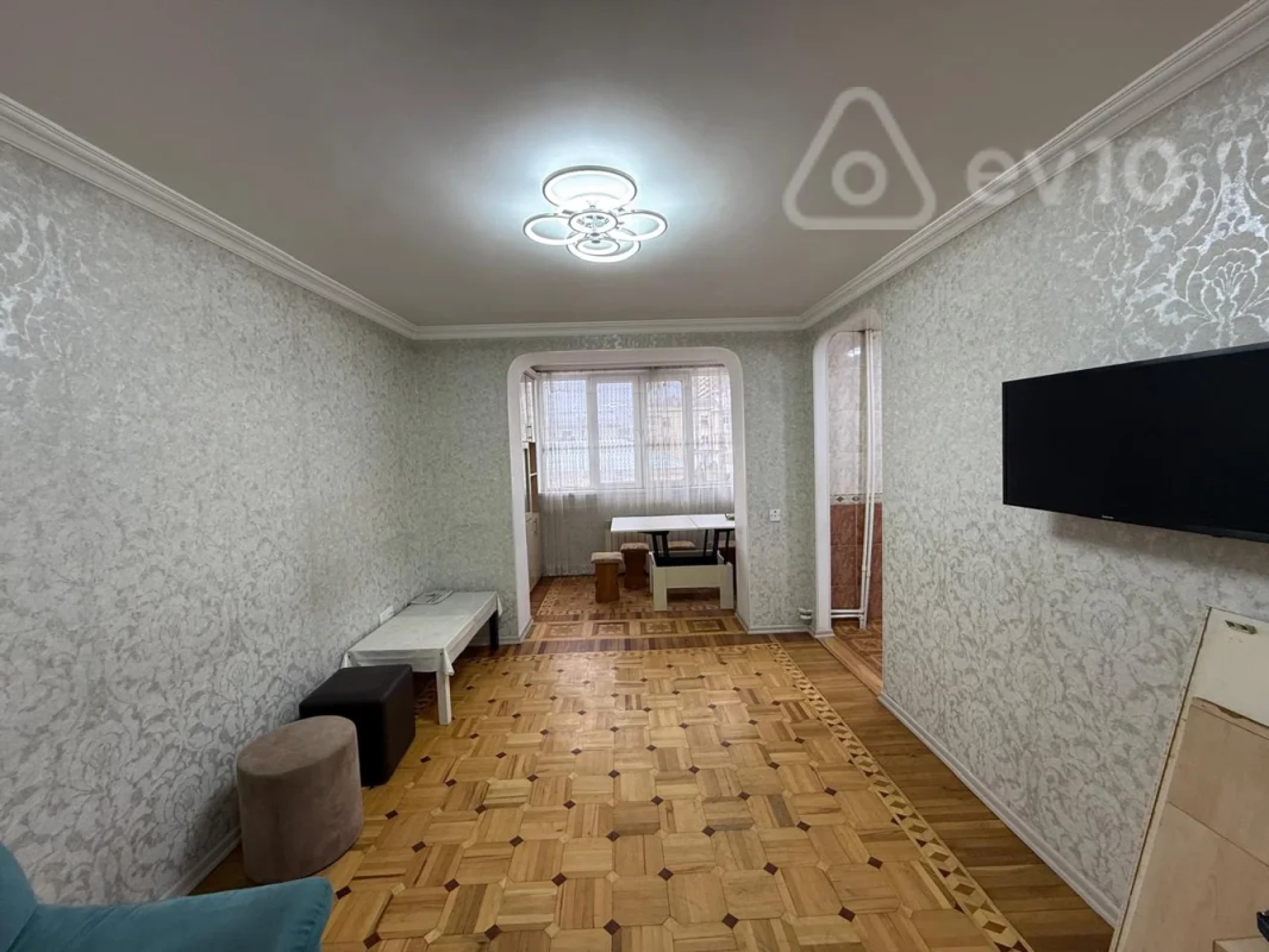 Kirayə verilir 3 otaqlı köhnə tikili 70 m²