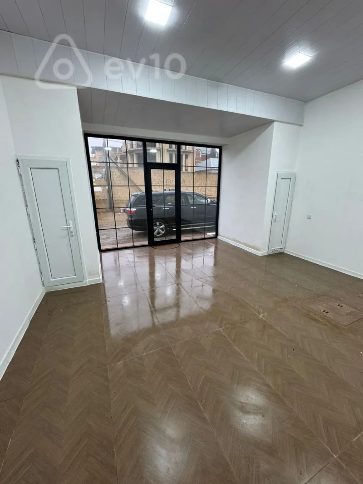 Satılır 6 otaqlı həyət evi 220 m²