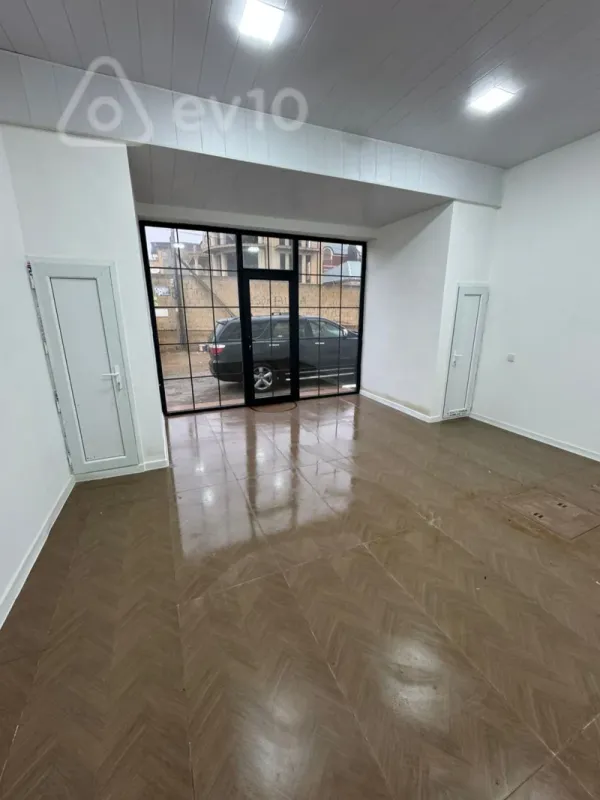Satılır 6 otaqlı həyət evi 220 m²