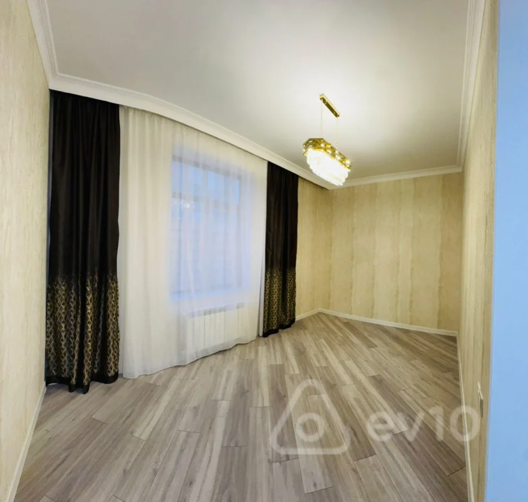 Satılır 6 otaqlı həyət evi 220 m²
