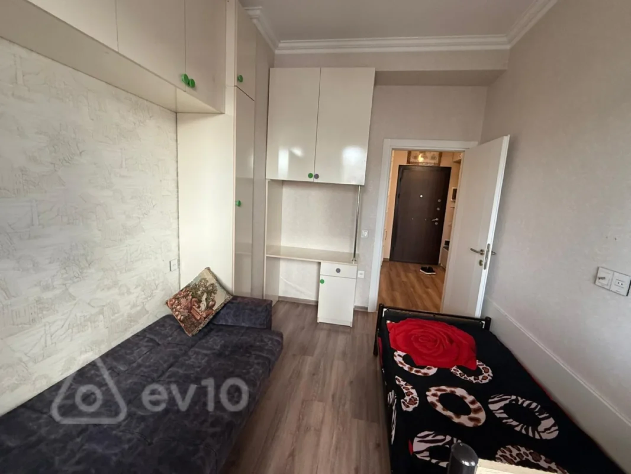 Kirayə verilir 2 otaqlı yeni tikili 55 m²