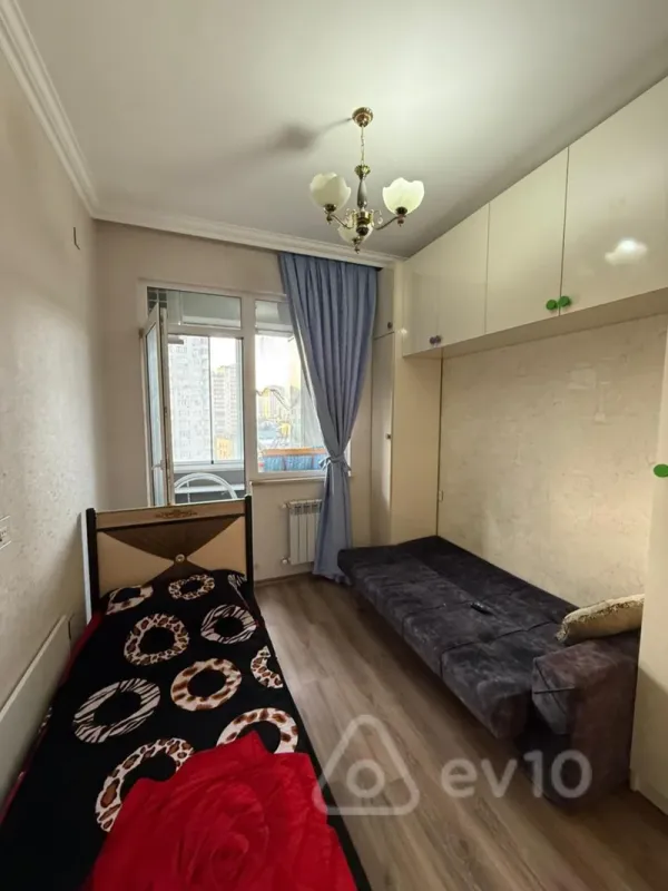 Kirayə verilir 2 otaqlı yeni tikili 55 m²