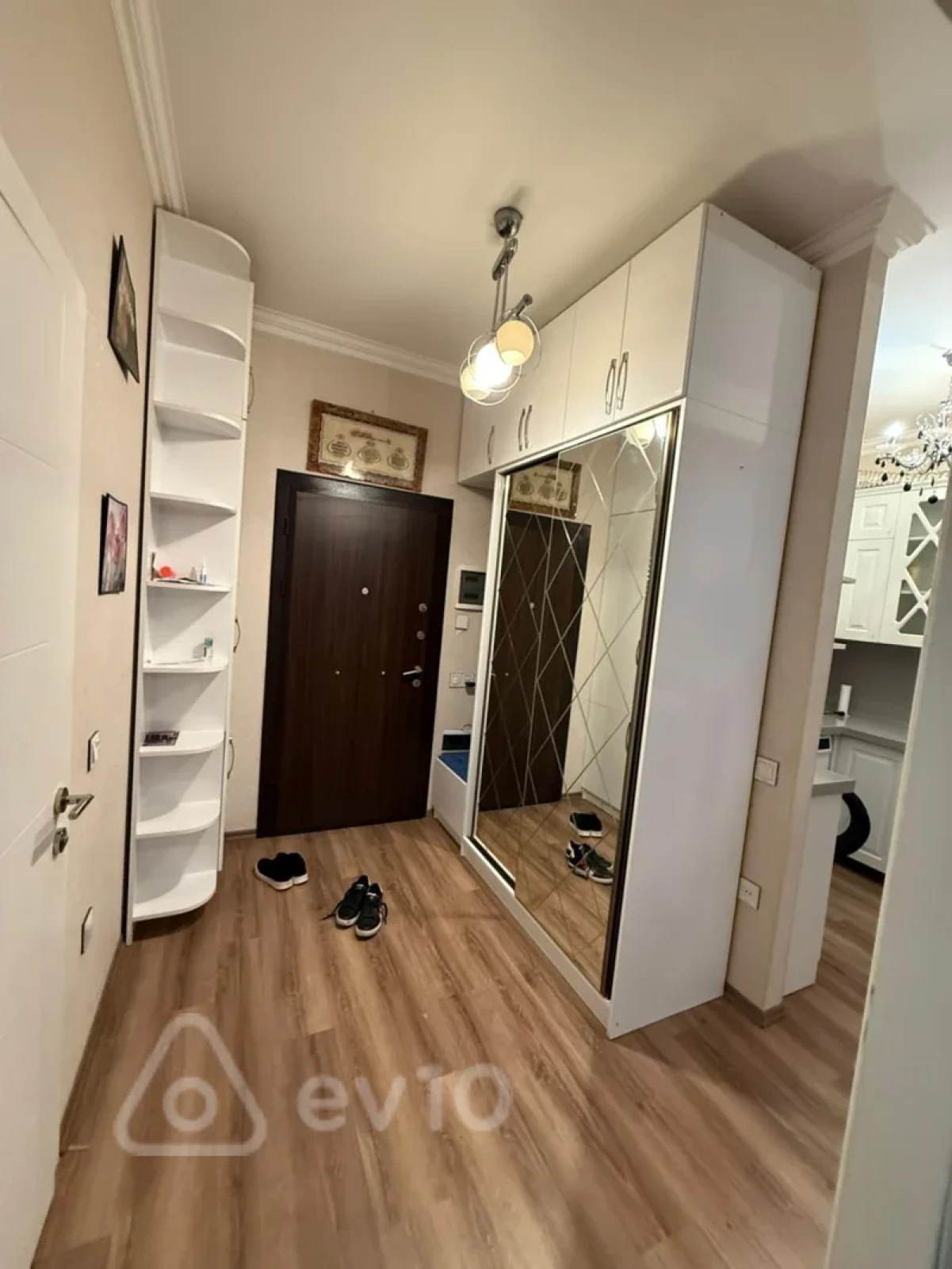 Kirayə verilir 2 otaqlı yeni tikili 55 m²