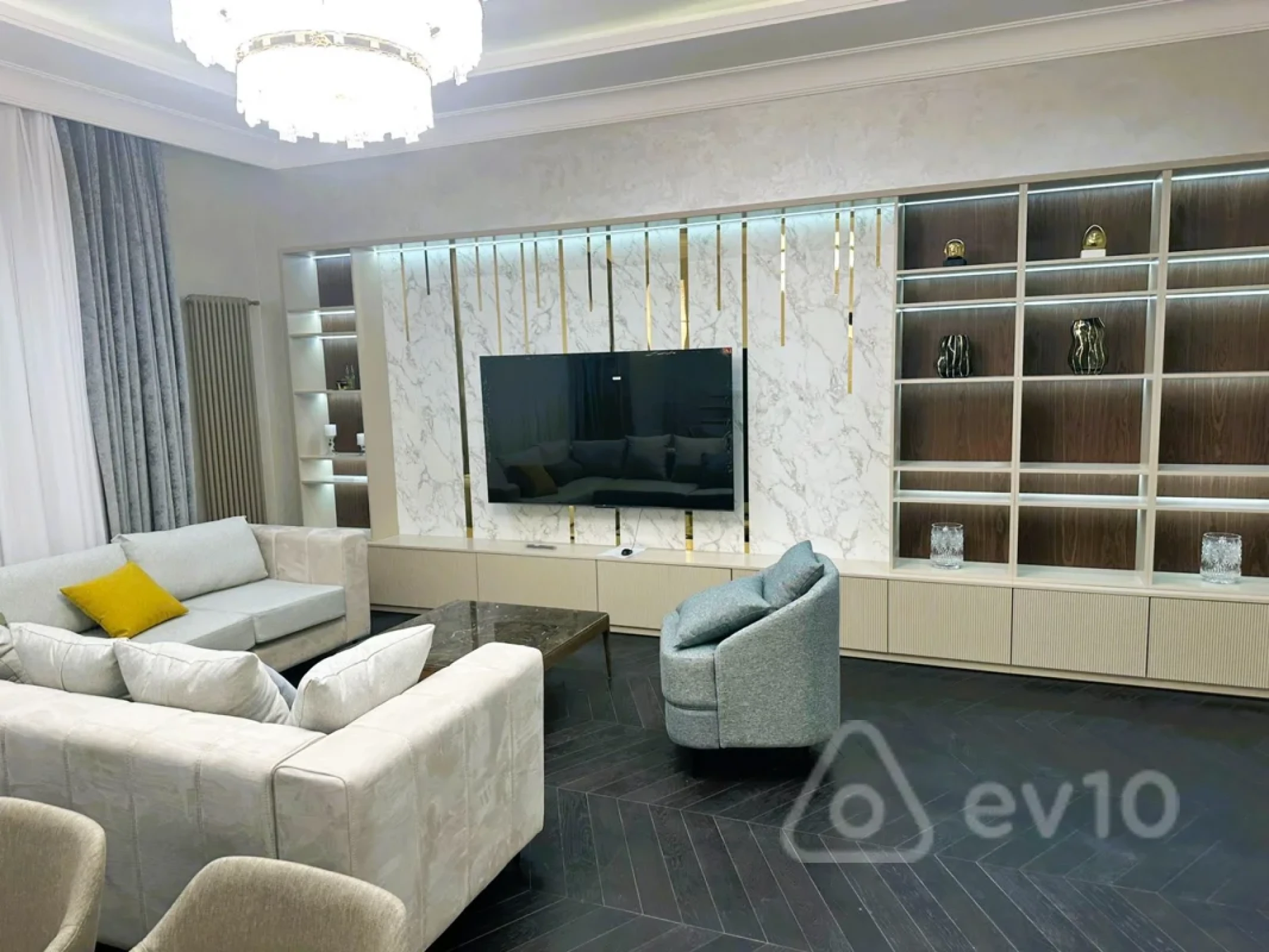 Kirayə verilir 3 otaqlı yeni tikili 180 m²