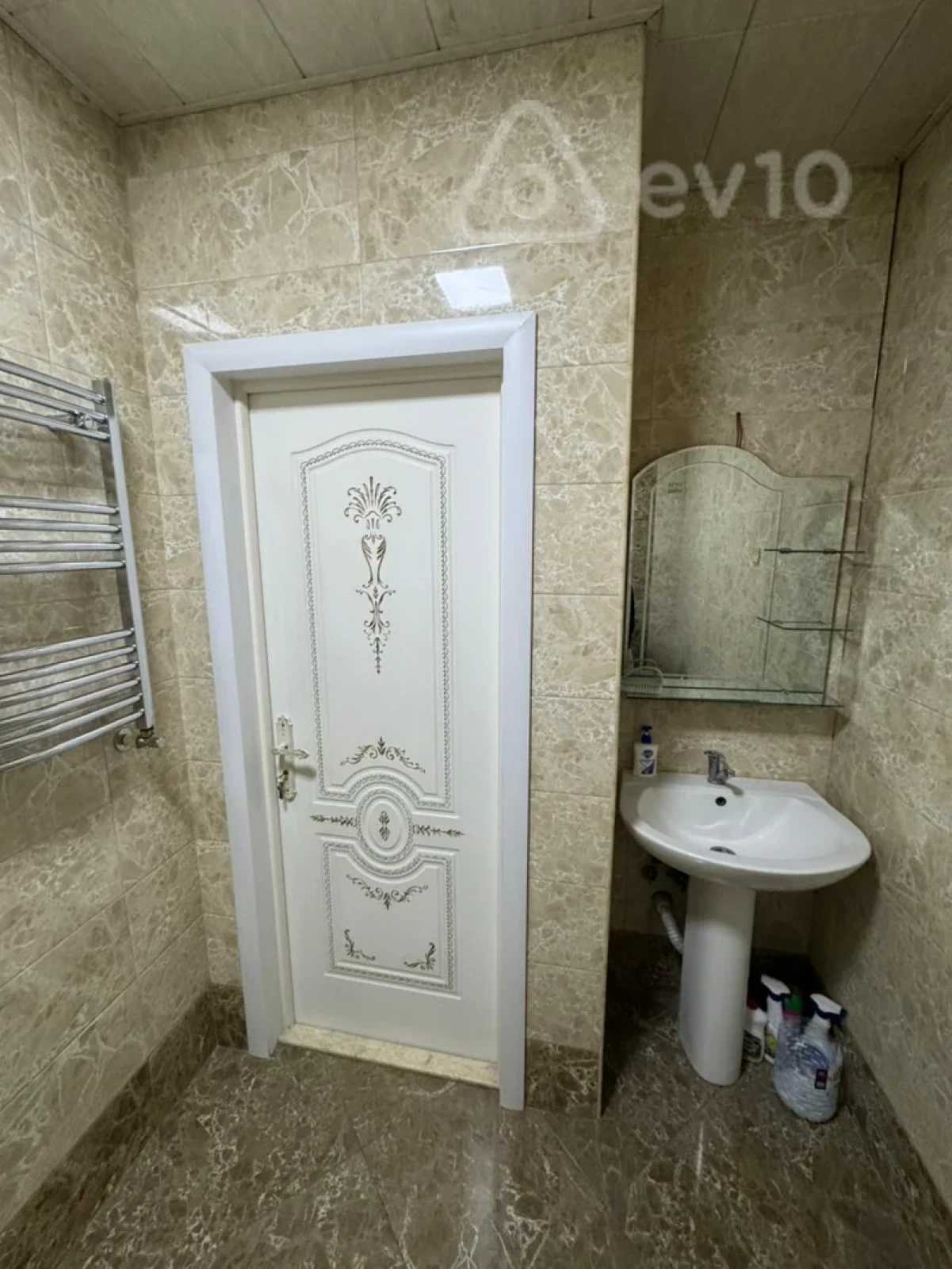 Kirayə verilir 2 otaqlı yeni tikili 62 m²