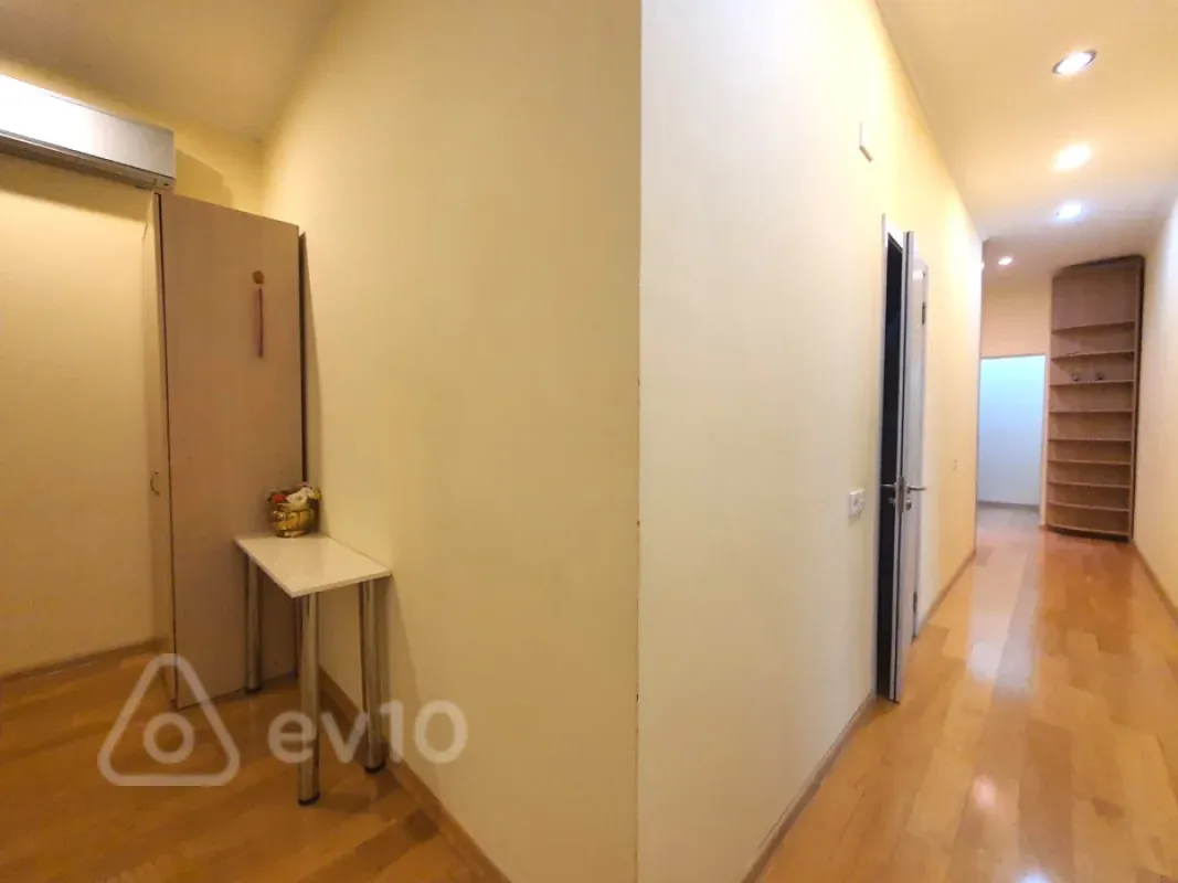 Kirayə verilir 3 otaqlı yeni tikili 106 m²