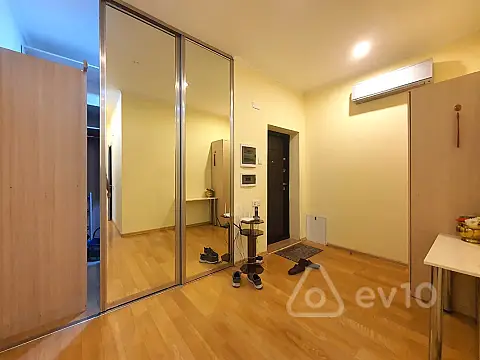 Kirayə verilir 3 otaqlı yeni tikili 106 m²