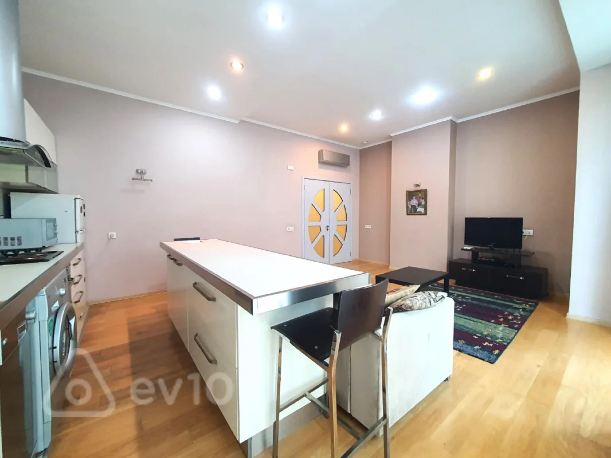 Kirayə verilir 3 otaqlı yeni tikili 106 m²