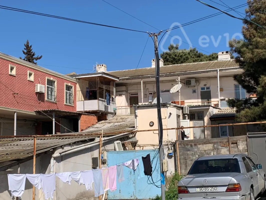 Kirayə verilir 1 otaqlı köhnə tikili 44 m²