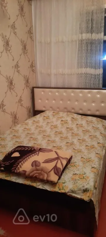 Kirayə verilir 1 otaqlı köhnə tikili 44 m²