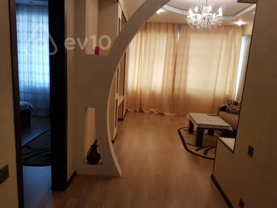 Kirayə verilir 2 otaqlı yeni tikili 55 m²