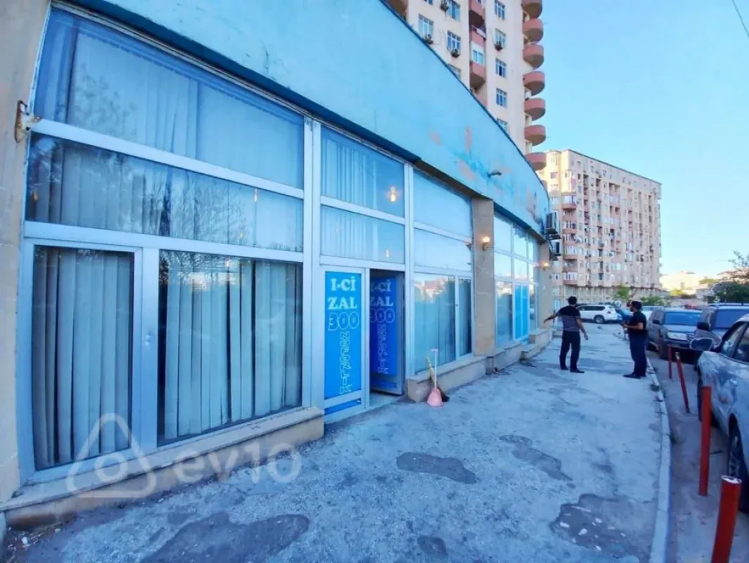 Kirayə verilir mənzil 300 m²