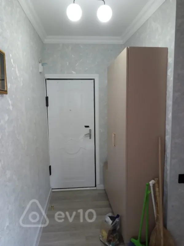 Kirayə verilir 2 otaqlı köhnə tikili 60 m²