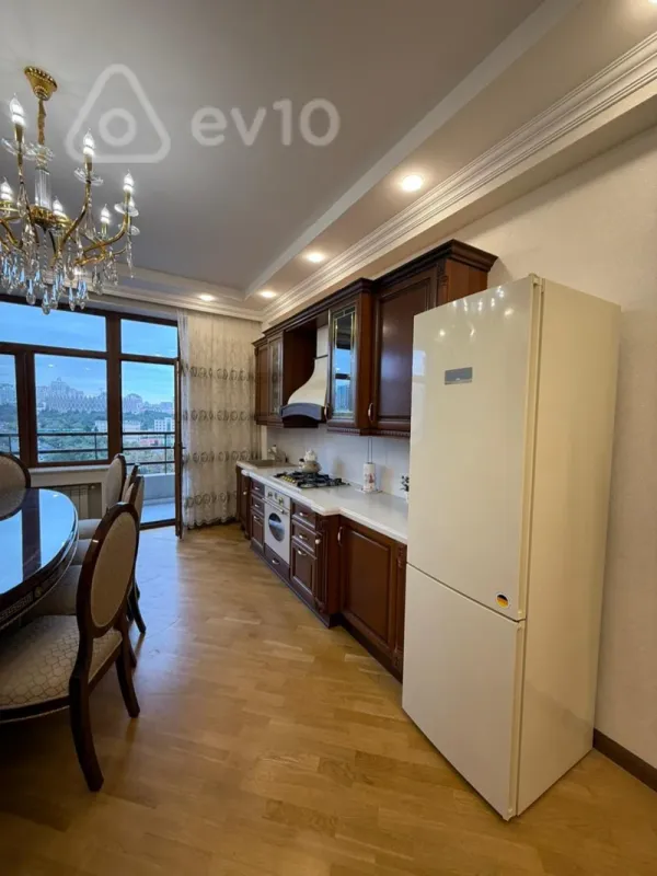 Satılır 3 otaqlı yeni tikili 103 m²