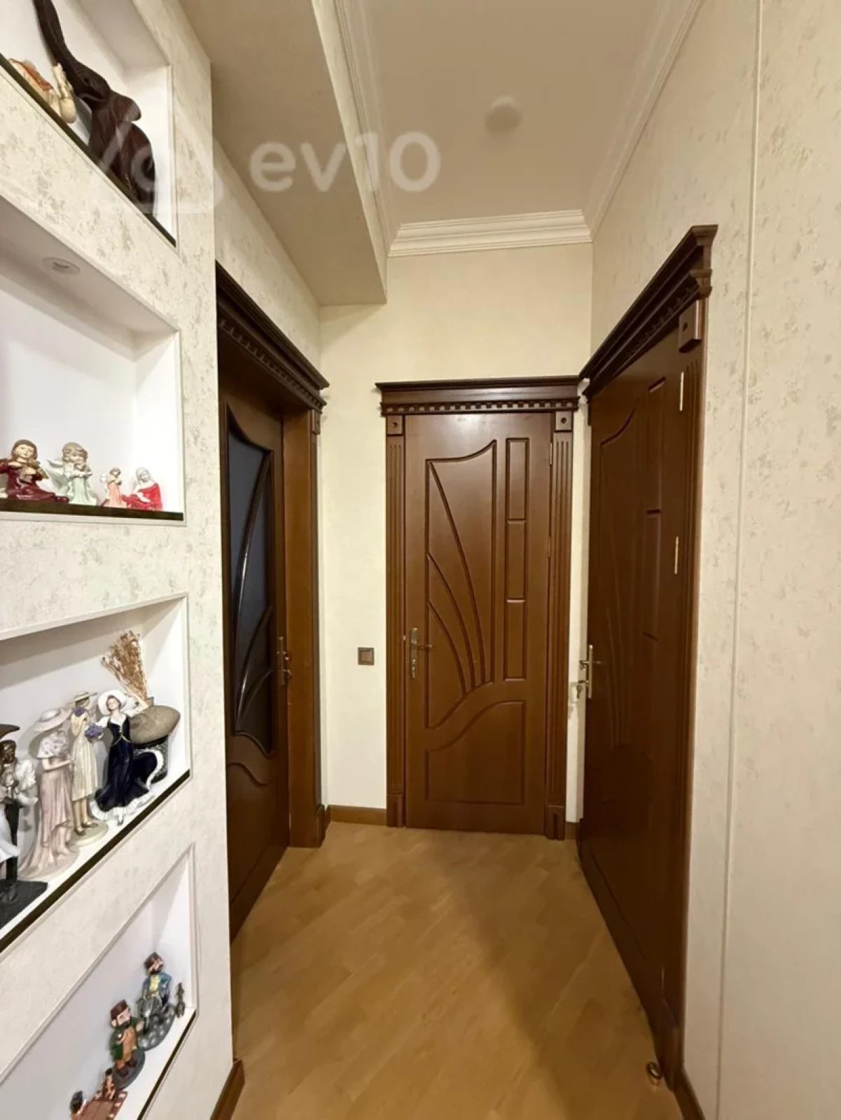 Satılır 3 otaqlı yeni tikili 103 m²