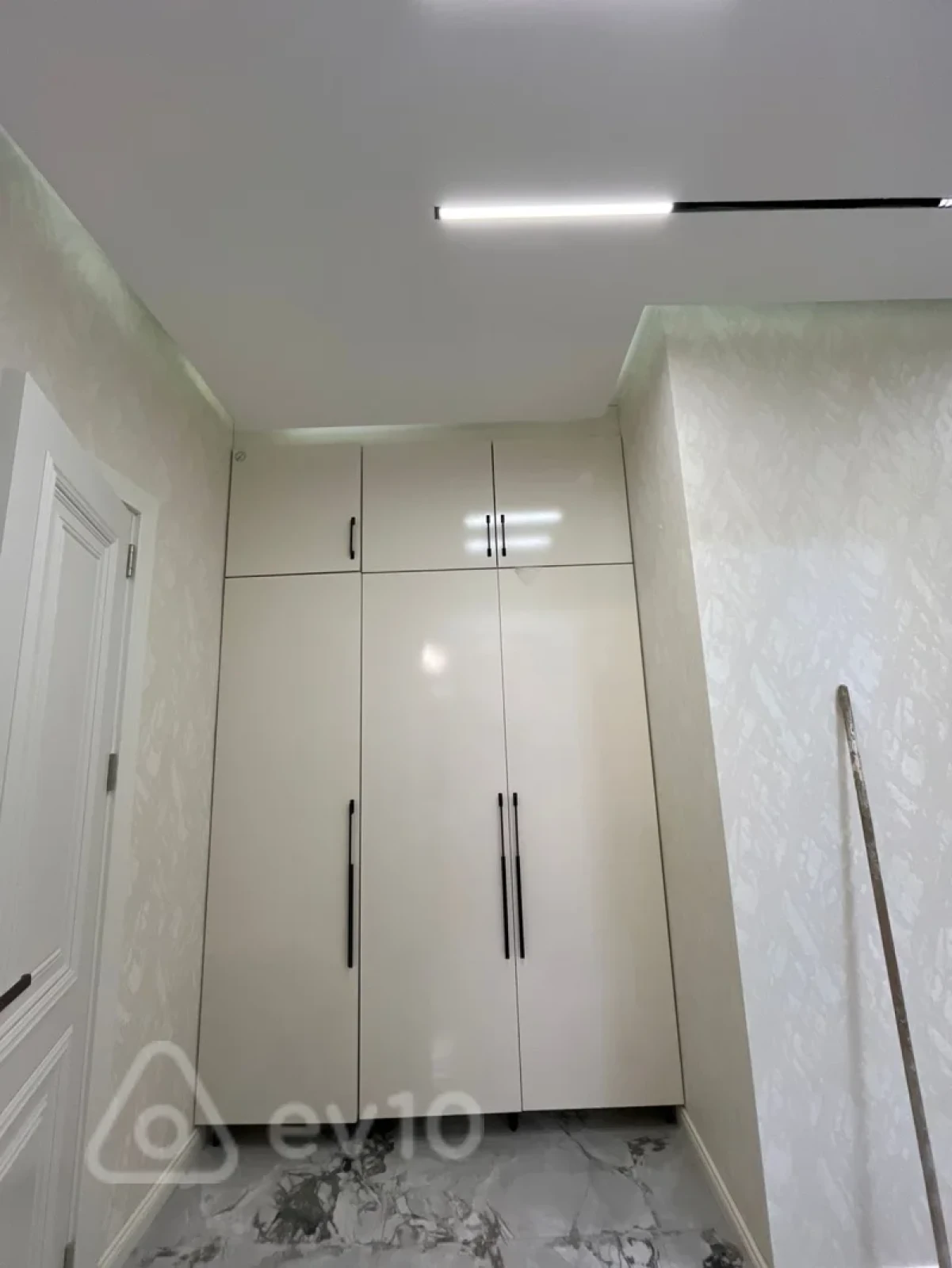 Kirayə verilir 2 otaqlı yeni tikili 68 m²